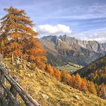 Nyaraló Almhuette Santnerhof - Hochgebirgshuette 1750m - Is A Remote High Mountain Hut *