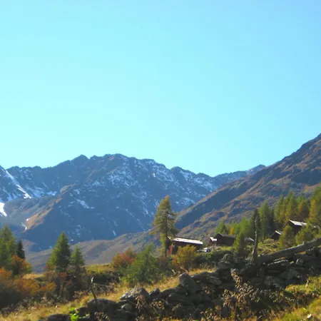 Almhuette Santnerhof - Hochgebirgshuette 1750m - Is A Remote High Mountain Hut بيت للعطل