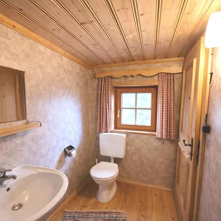 بيت للعطل Almhuette Santnerhof - Hochgebirgshuette 1750m - Is A Remote High Mountain Hut فيرجن