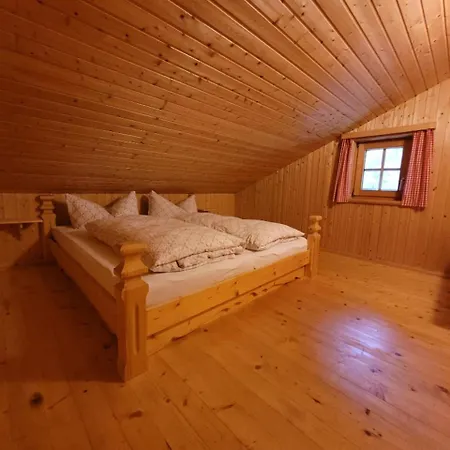 Almhuette Santnerhof - Hochgebirgshuette 1750m - Is A Remote High Mountain Hut